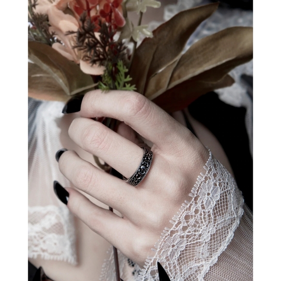 🆕️🆑️ ROGUE + WOLF VICTORIAN RING | MoonChild Inscribed Inside Antique Finish 6 - Picture 7 of 15
